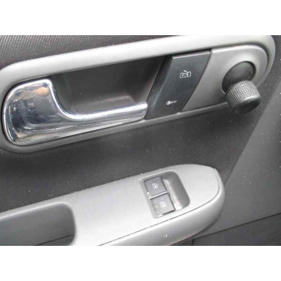 seat ibiza (6l1) del año 2007