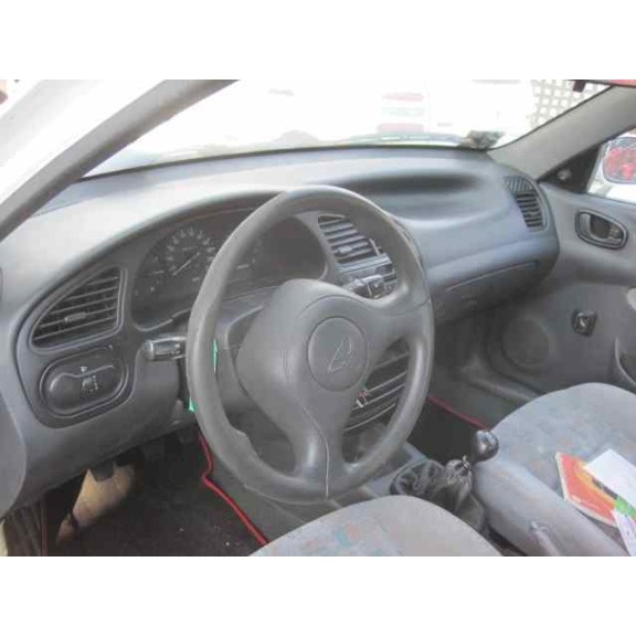 daewoo lanos del año 1999