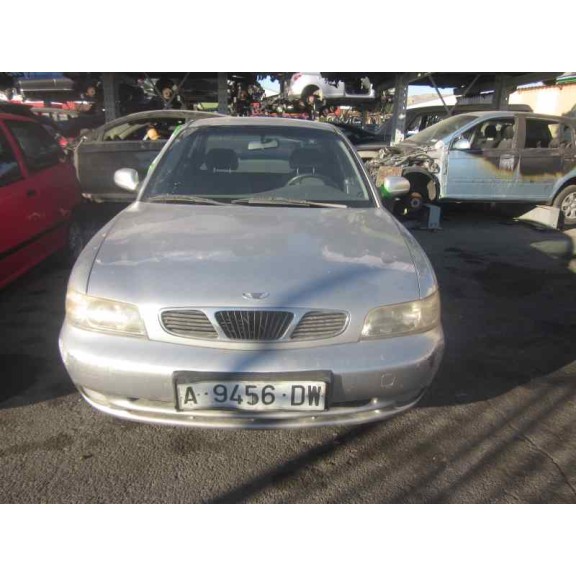 daewoo nubira berlina del año 1999