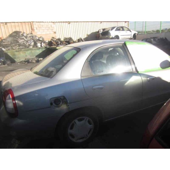 daewoo nubira berlina del año 1999