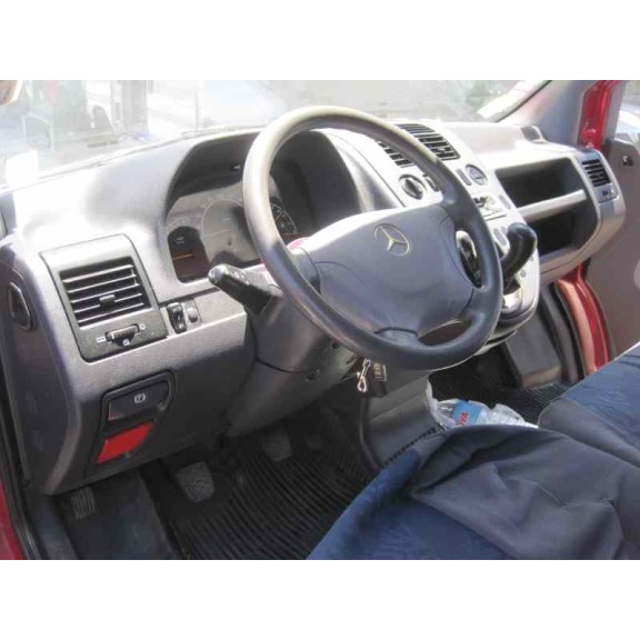 mercedes-benz vito (w638) caja cerrada del año 2000