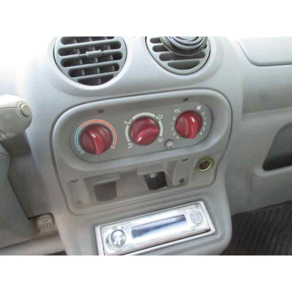 renault twingo (co6) del año 2002