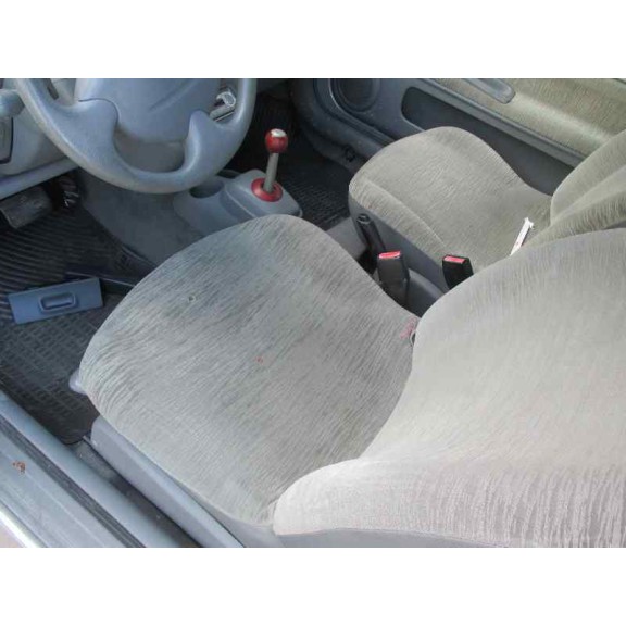 renault twingo (co6) del año 2002