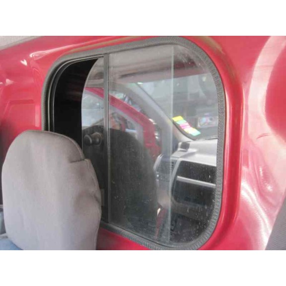 mercedes-benz vito (w638) caja cerrada del año 2000