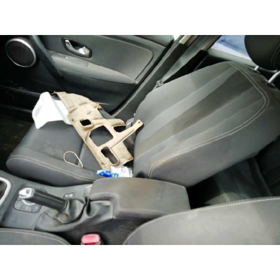 renault megane iii sport tourer del año 2010