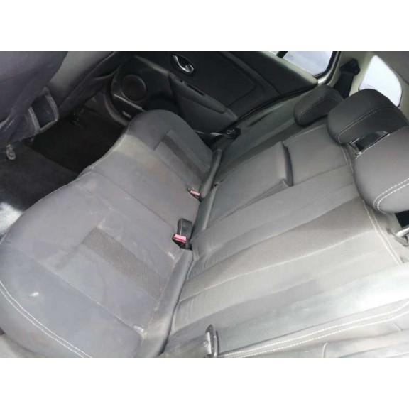 renault megane iii sport tourer del año 2010