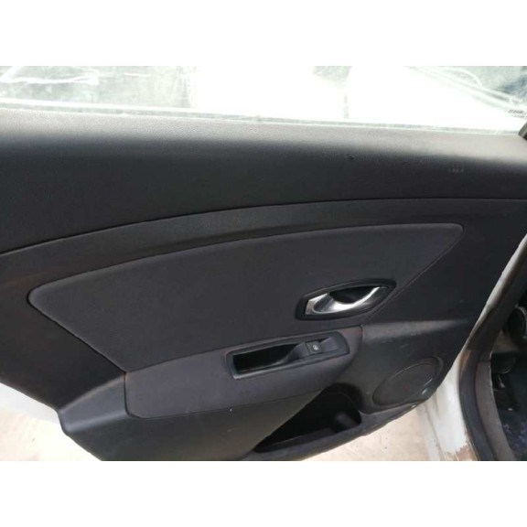 renault megane iii sport tourer del año 2010