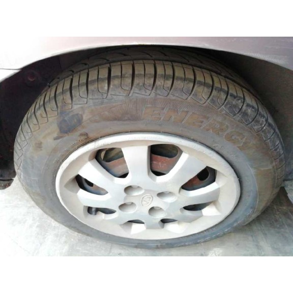 kia rio del año 2000