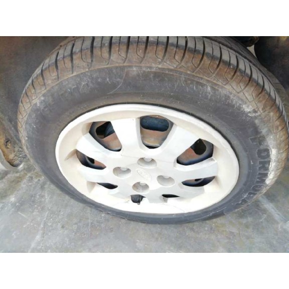 kia rio del año 2000