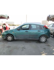 ford focus berlina (cak) del año 2000