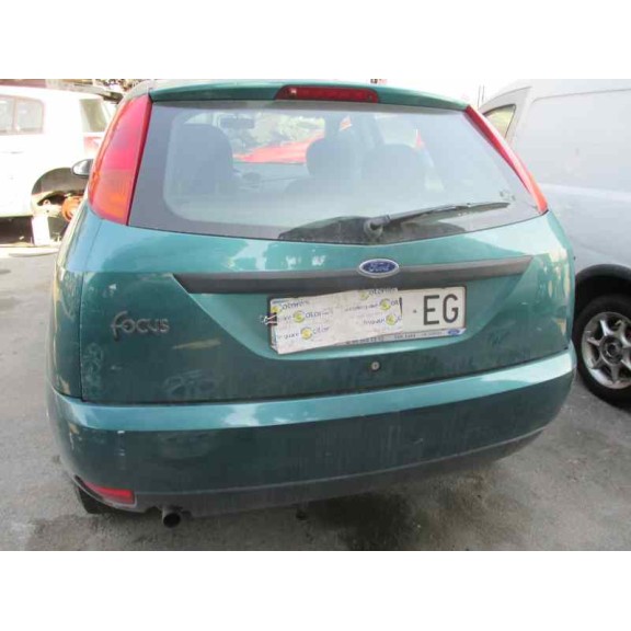 ford focus berlina (cak) del año 2000
