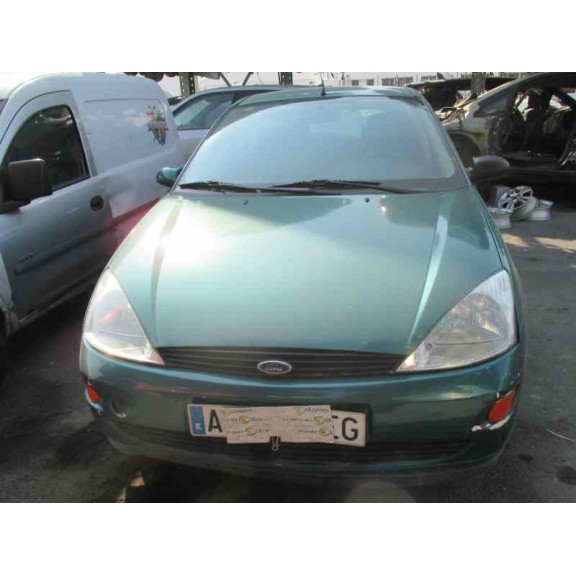 ford focus berlina (cak) del año 2000