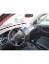 ford focus berlina (cak) del año 2000