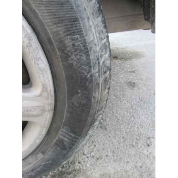 ford focus berlina (cak) del año 2000