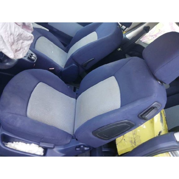 peugeot 1007 del año 2008