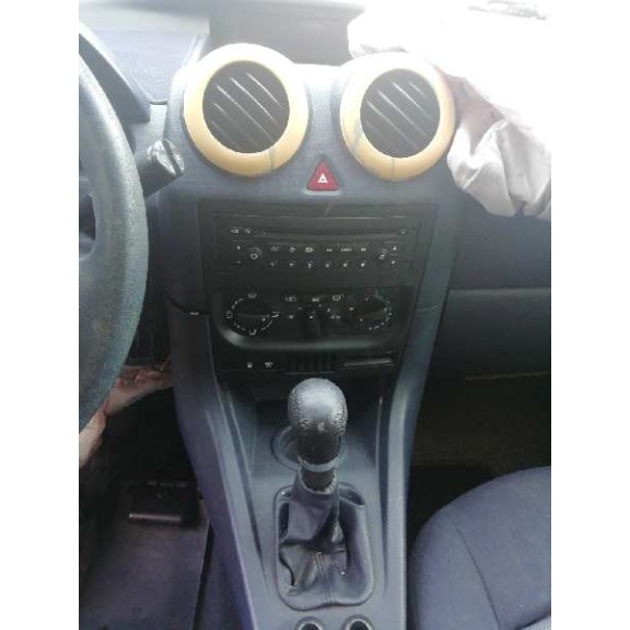 peugeot 1007 del año 2008