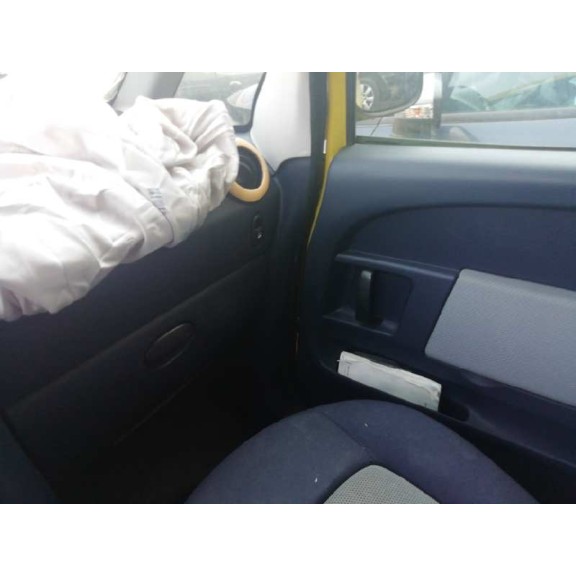 peugeot 1007 del año 2008