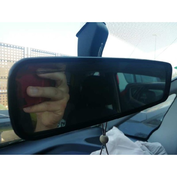 peugeot 1007 del año 2008