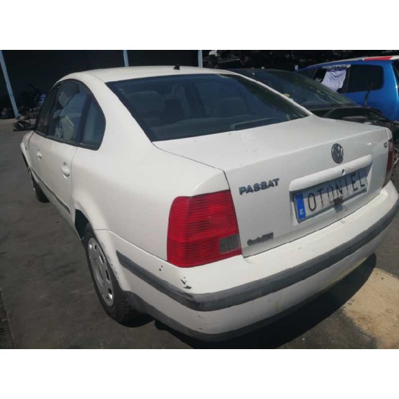 volkswagen passat berlina (3b2) del año 1999