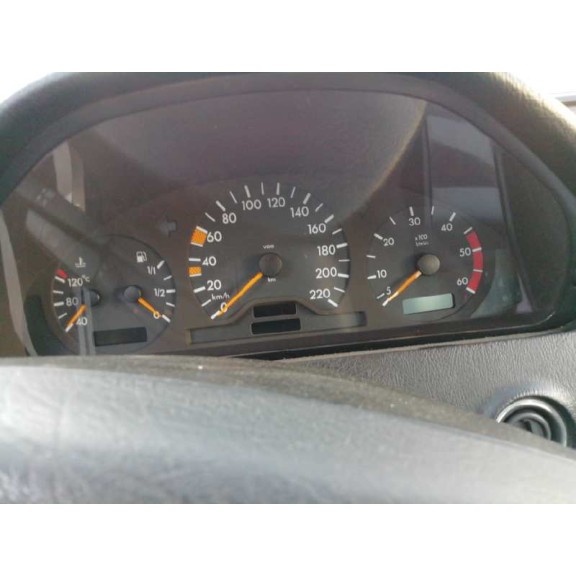 mercedes-benz clase c (w202) berlina del año 1998