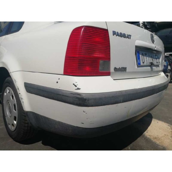 volkswagen passat berlina (3b2) del año 1999