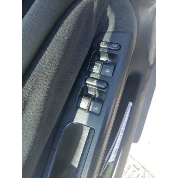 volkswagen passat berlina (3b2) del año 1999