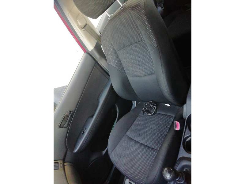 Recambio de asiento delantero derecho para hyundai i30 classic referencia OEM IAM   