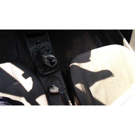 opel corsa c del año 2004