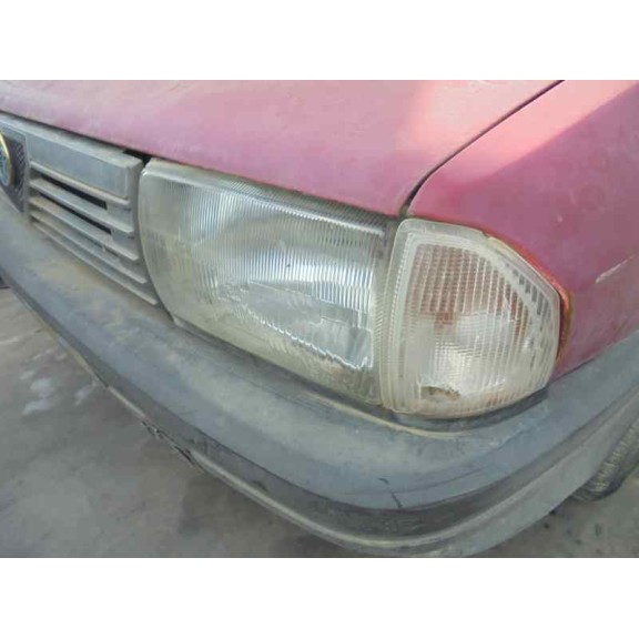 alfa romeo 33 berlina del año 1988