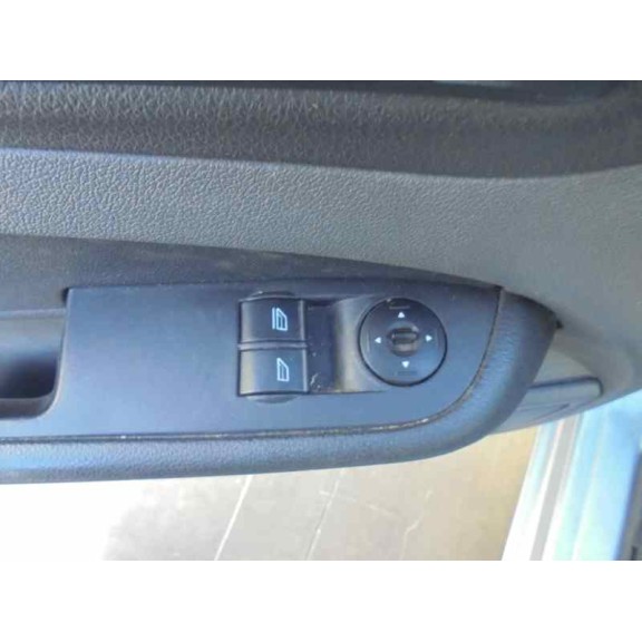 ford focus berlina (cap) del año 2006