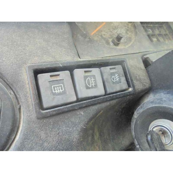 alfa romeo 33 berlina del año 1988