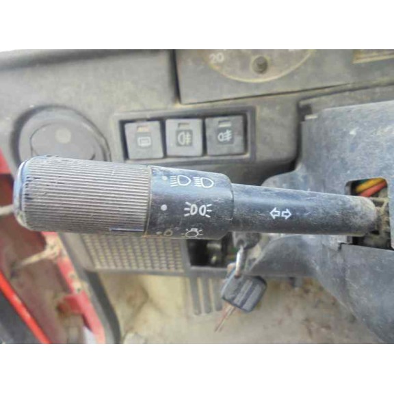 alfa romeo 33 berlina del año 1988