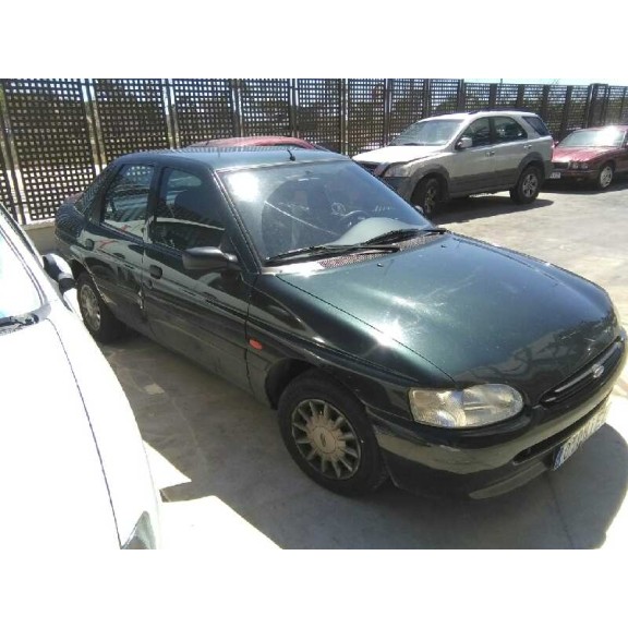 ford escort berlina del año 1996
