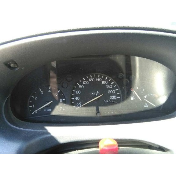 ford escort berlina del año 1996