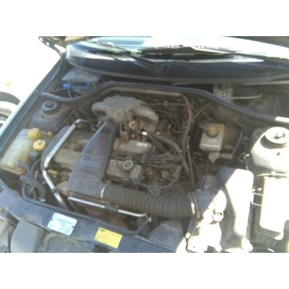 ford escort berlina del año 1996