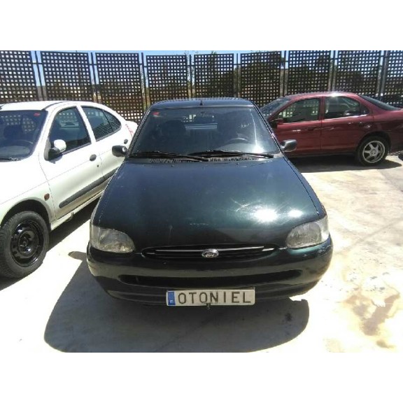 ford escort berlina del año 1996