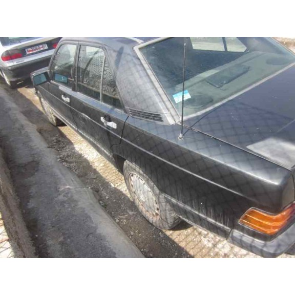 mercedes-benz 190 e w-201 del año 1988