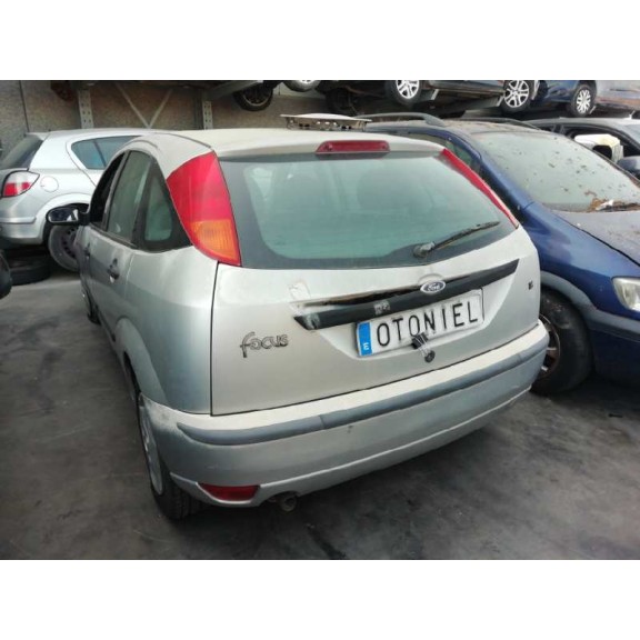 ford focus berlina (cak) del año 2003