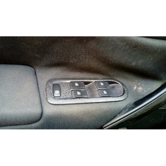 renault megane ii classic berlina del año 2004