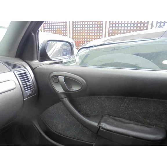 citroën xsara berlina del año 1998