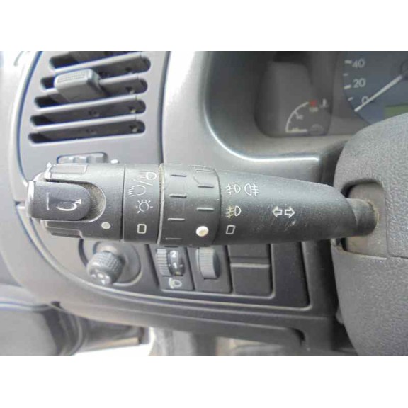 citroën xsara berlina del año 1998