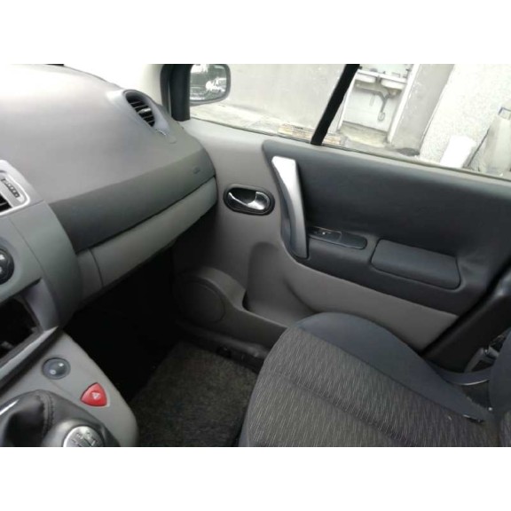 renault grand scenic del año 2007