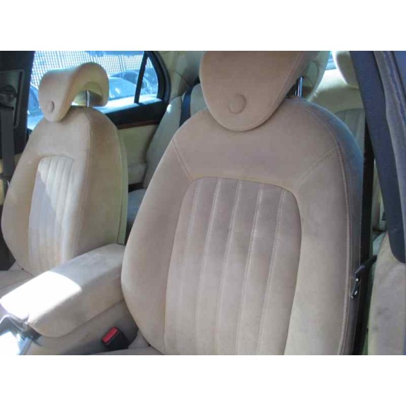 lancia thesis (115) del año 2008