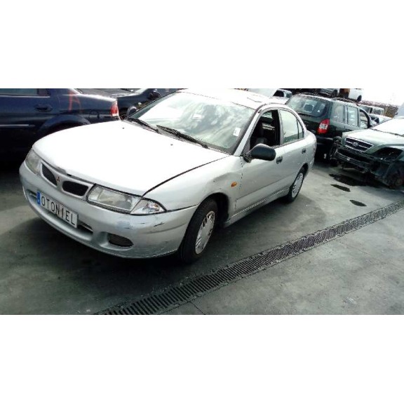 mitsubishi carisma berlina 5 (da0)1995) del año 1997