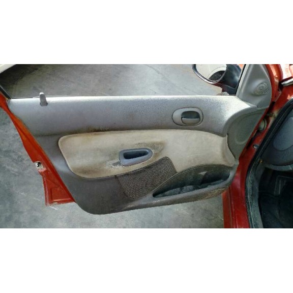 peugeot 206 berlina del año 2003