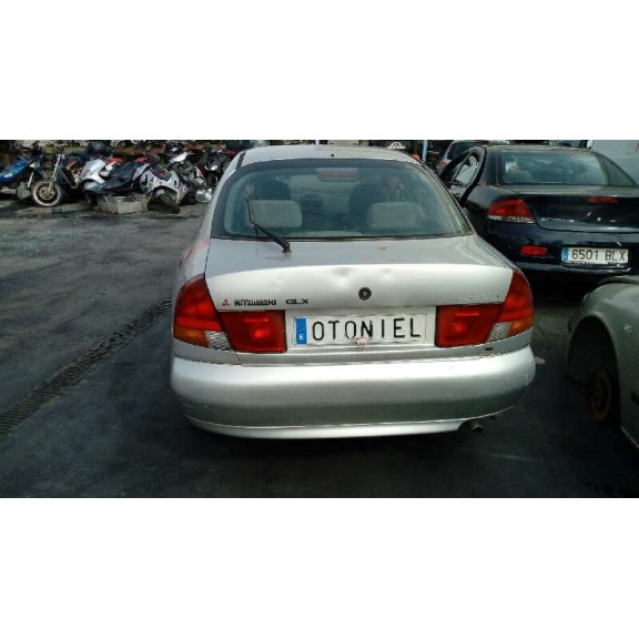 mitsubishi carisma berlina 5 (da0)1995) del año 1997