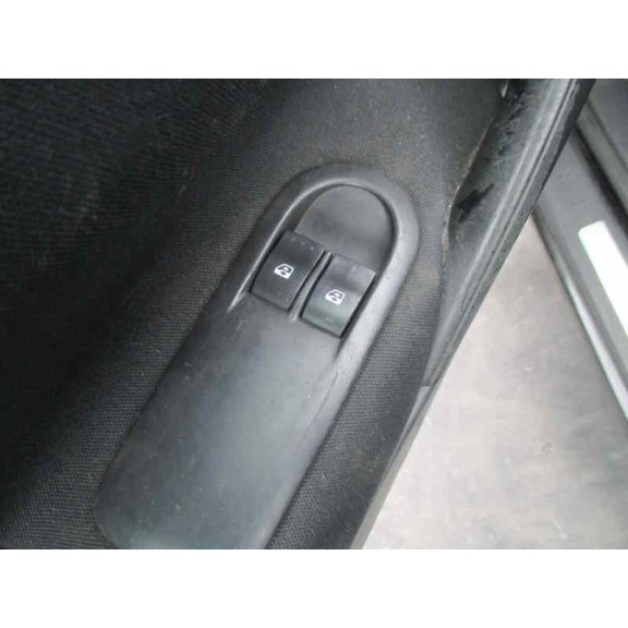 renault megane ii berlina 3p del año 2004