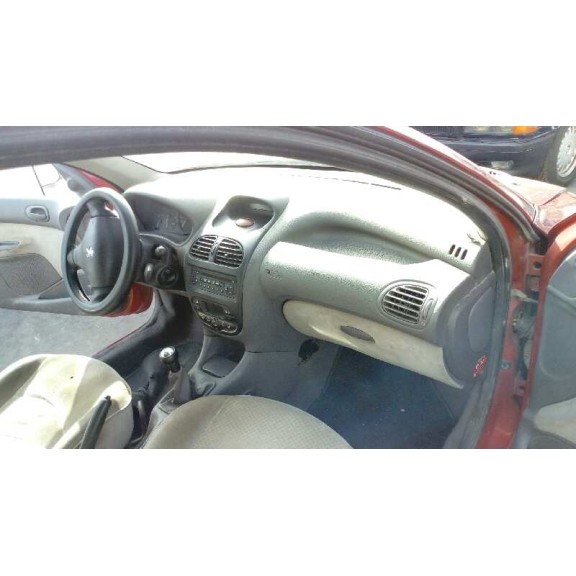 peugeot 206 berlina del año 2003