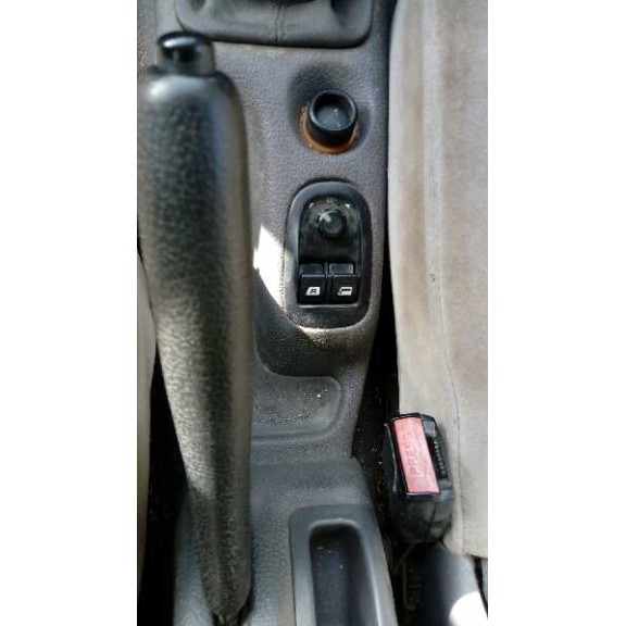 peugeot 206 berlina del año 2003