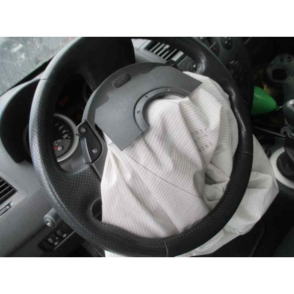 renault megane ii berlina 3p del año 2004